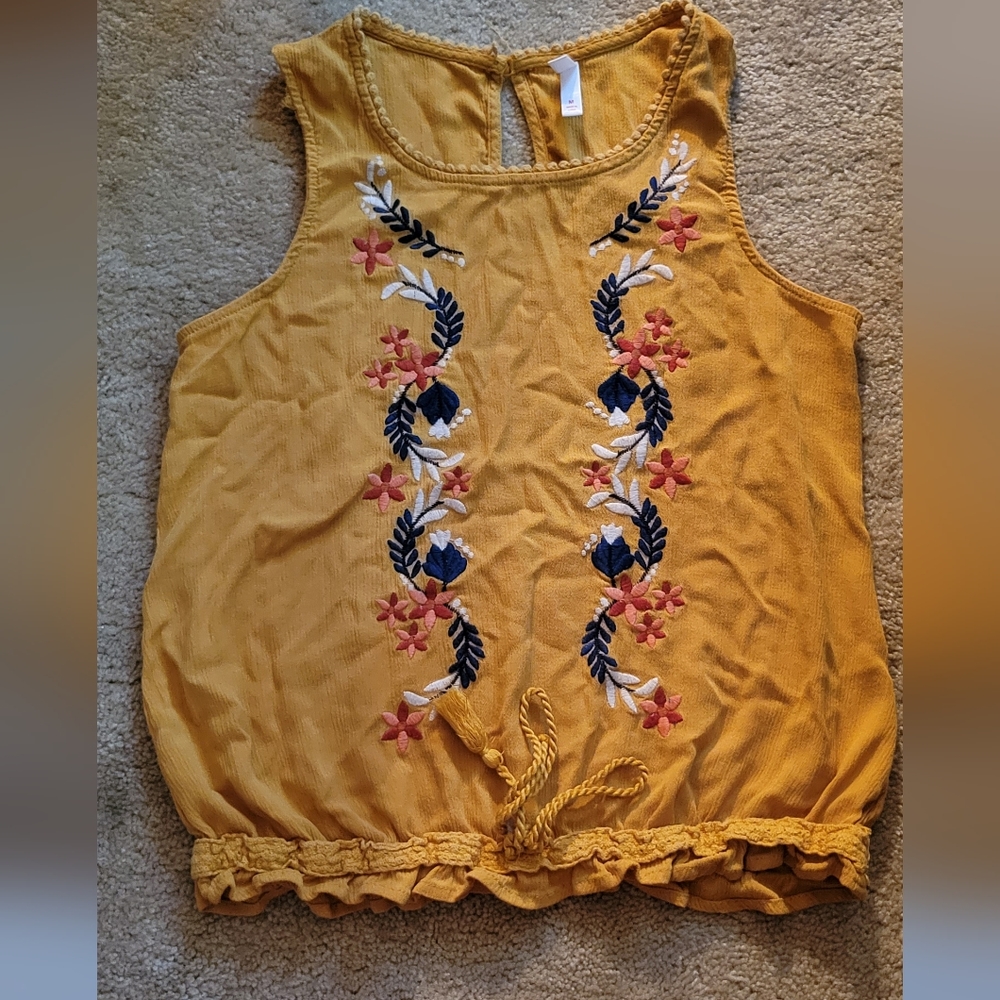 Women's sleeveless mustard yellow blouse